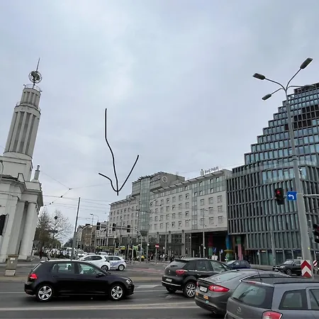 Jednoosobowy Przy Targach Poznanskich Nr 2, Lozko Dlugosci 190