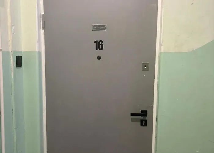 Jednoosobowy Przy Targach Poznanskich Nr 2, Lozko Dlugosci 190