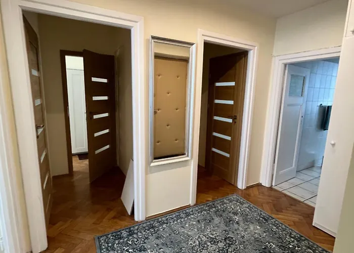 Jednoosobowy Przy Targach Poznanskich Nr 2, Lozko Dlugosci 190 Daire Poznan