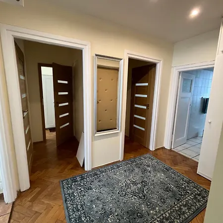 Jednoosobowy Przy Targach Poznanskich Nr 2, Lozko Dlugosci 190 Apartman Poznań