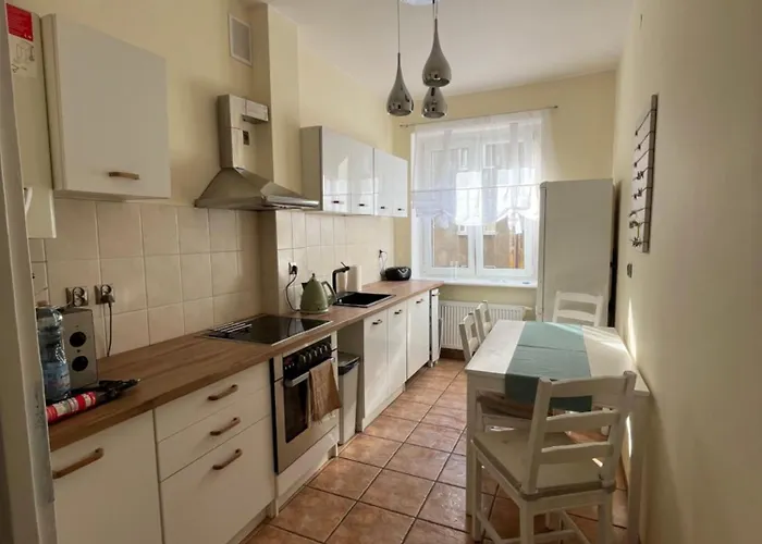 Jednoosobowy Przy Targach Poznanskich Nr 2, Lozko Dlugosci 190 Апартаменты *